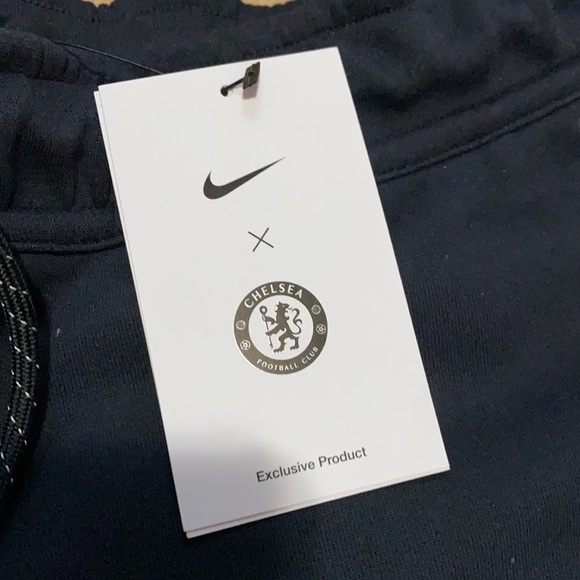 Nike Chelsea Football Club Tech Fleece Joggers - Picture 6 of 12